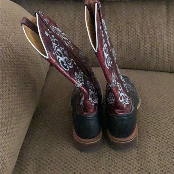 Love these boots, but time for a change - Picture 4 of 5